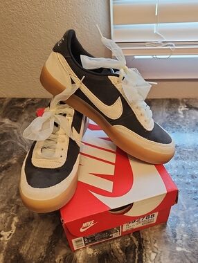 Nike Charcoal Gray White & Gum Low-Top Sneakers